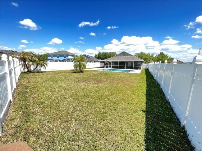 Building Photo - 4211 Hartford Lake Dr