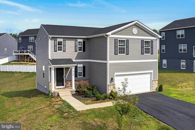 Building Photo - 3155 White Tail Dr