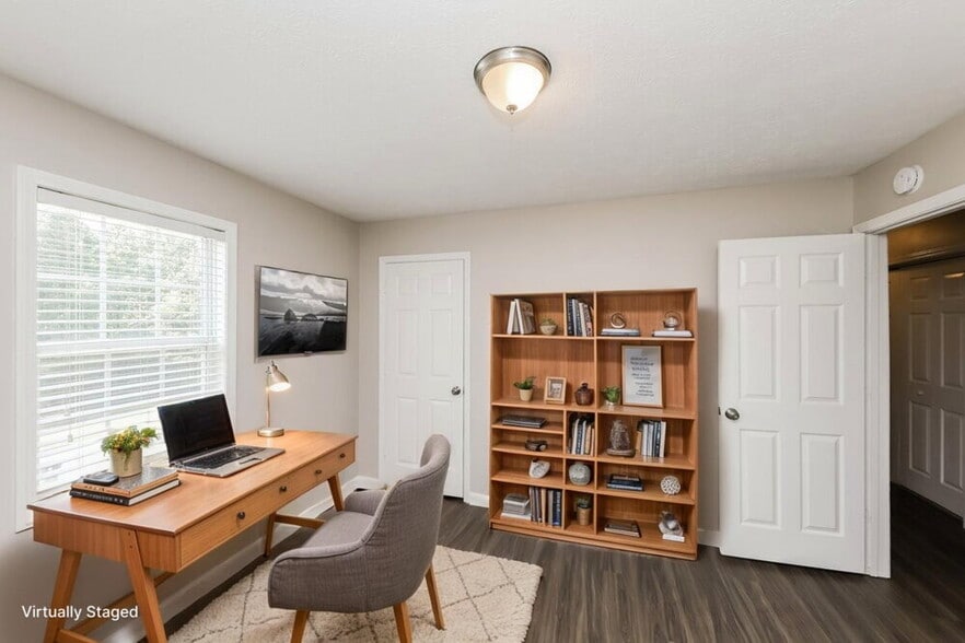 Building Photo - 222 Fairview Oak Pl