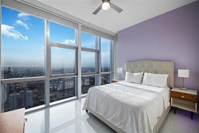 Building Photo - 851 NE 1st Ave