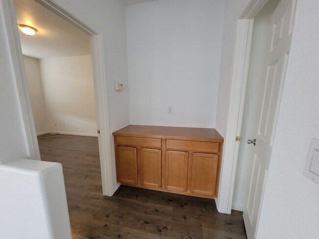 Building Photo - AWESOME HEDERSON GATED COMMUNITY TWO STORY