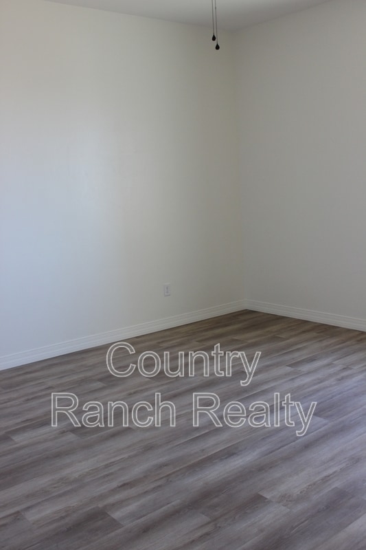 Building Photo - 2905 Kolob Canyon Dr