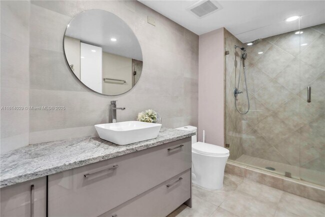 Building Photo - 2080 S Ocean Dr