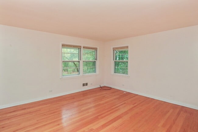 Building Photo - 996 Castlegate Ct