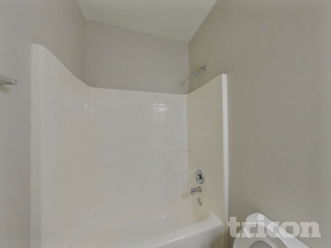 Building Photo - 7802 Bluefin Trail