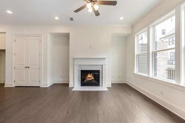 Building Photo - 6803 Prelude Dr