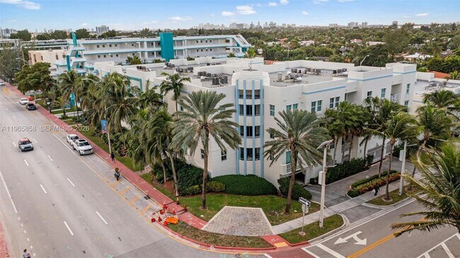 Building Photo - 9172 Collins Ave