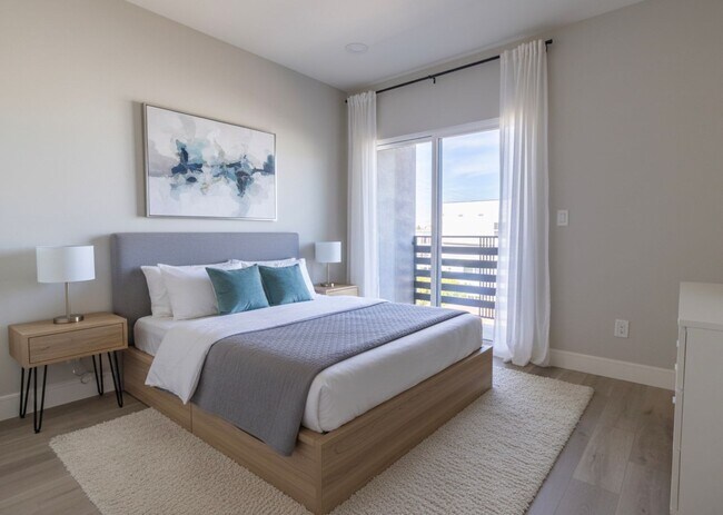 Building Photo - 5134 Riverton Ave