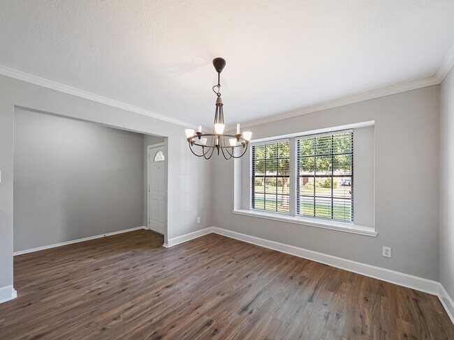 Building Photo - 327 Muirwood Ln