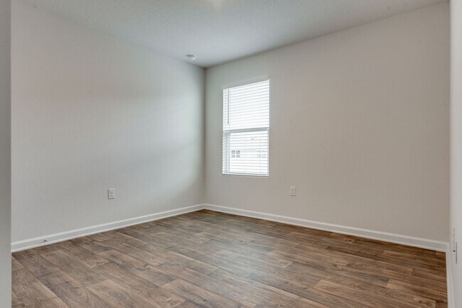 Building Photo - Spacious 4-Bedroom Home - Cambria