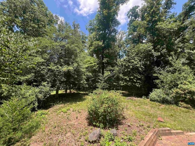 Building Photo - 1429 Gentry Ln