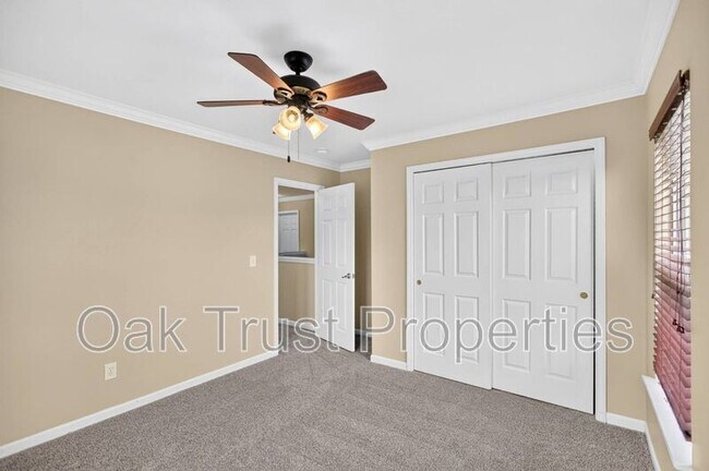 Building Photo - 7018 Bellflower Ln