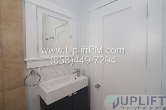 Building Photo - 4747 35th St