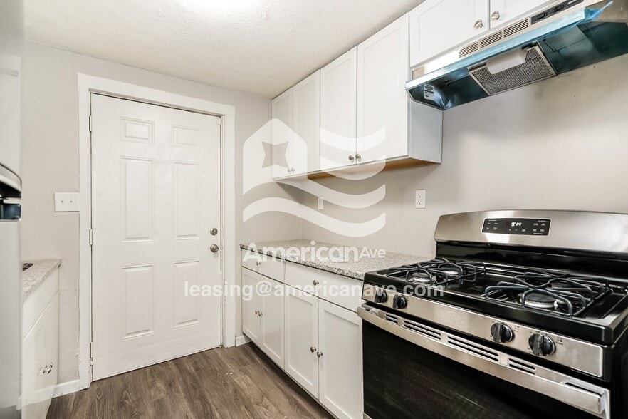 Building Photo - 1126 Beale St