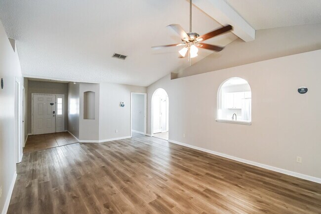 Building Photo - 12151 Silver Saddle Dr