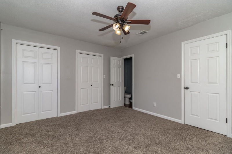 Building Photo - 2018 Briar Ct