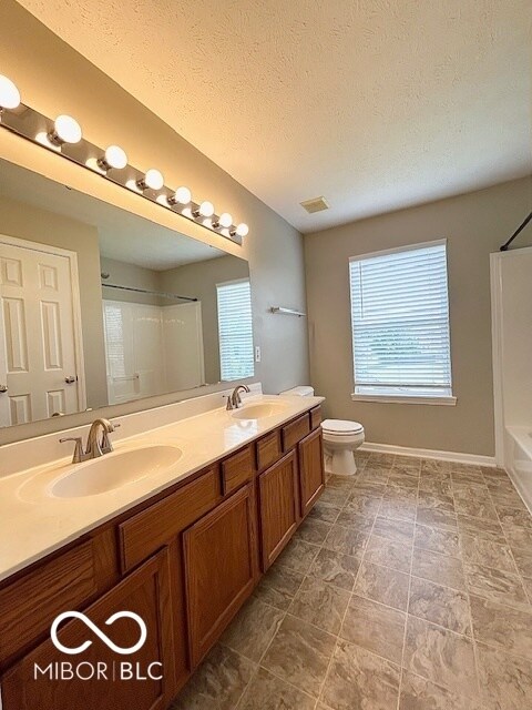 Building Photo - 6647 Crestwell Ln