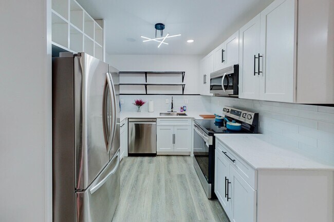 Building Photo - 4379 John Wesley Dr