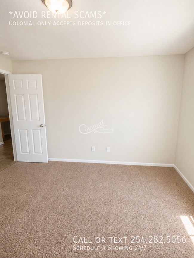 Building Photo - 2704 Vernice Loop