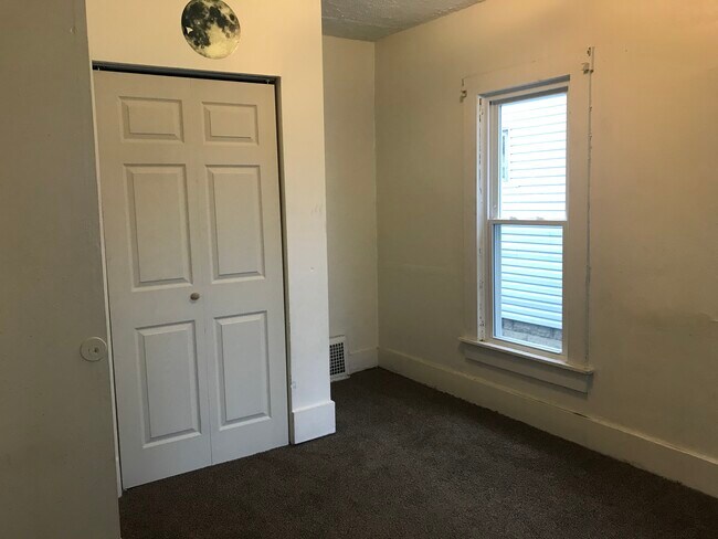 Building Photo - 2822 4th St NW