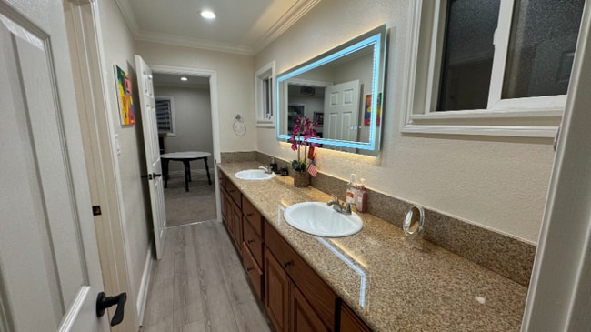 Building Photo - 119 San Jose St