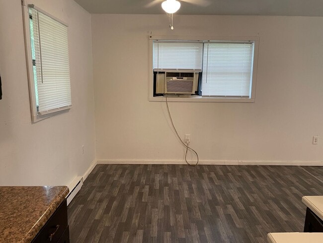 Building Photo - 3 BED, 2 BATH HOME LOCATED IN COUNTRY!