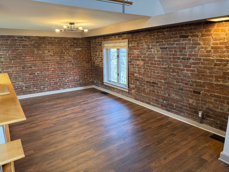 Building Photo - 871 Delaware Ave