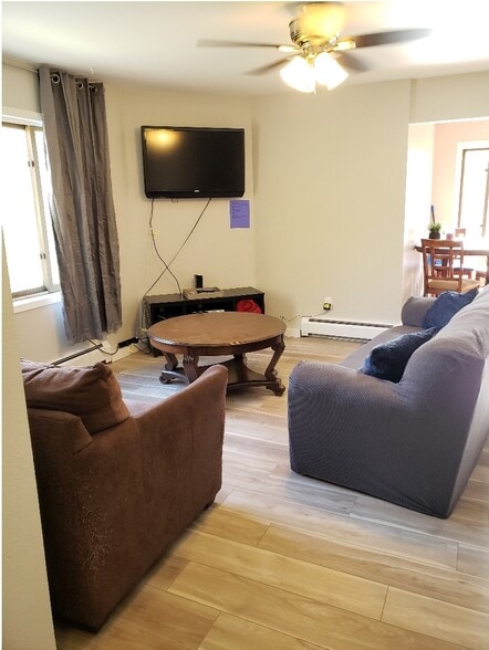 Dining room: view from front door entry-way - 625 E 22nd Ave
