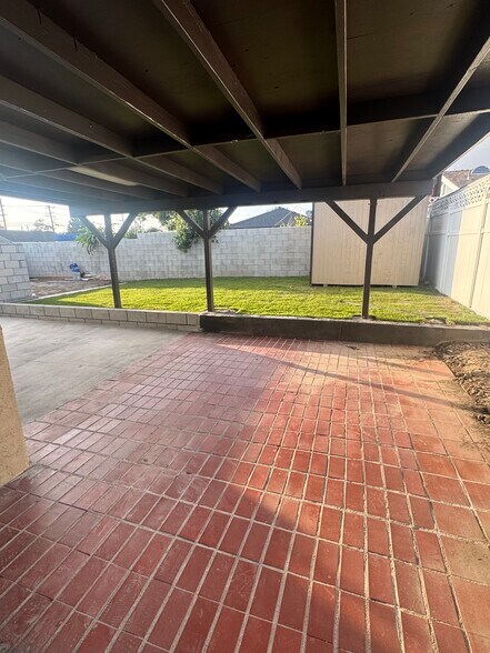 Building Photo - 11816 Arlee Ave