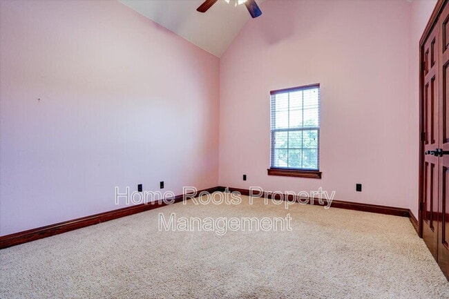 Building Photo - 7135 Sunset Ridge Cir