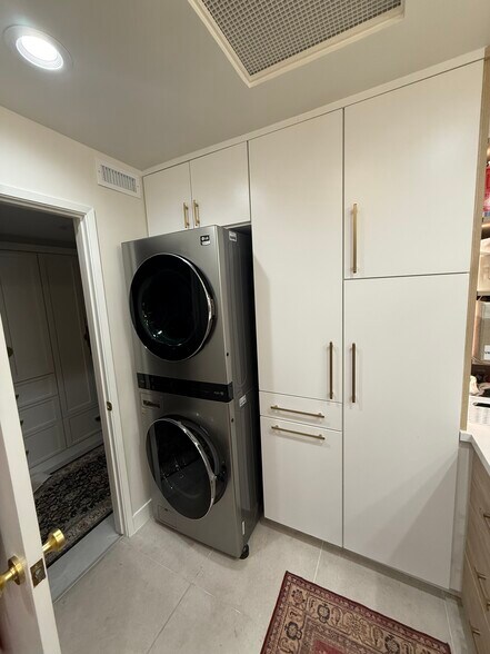 Building Photo - 109 El Porton