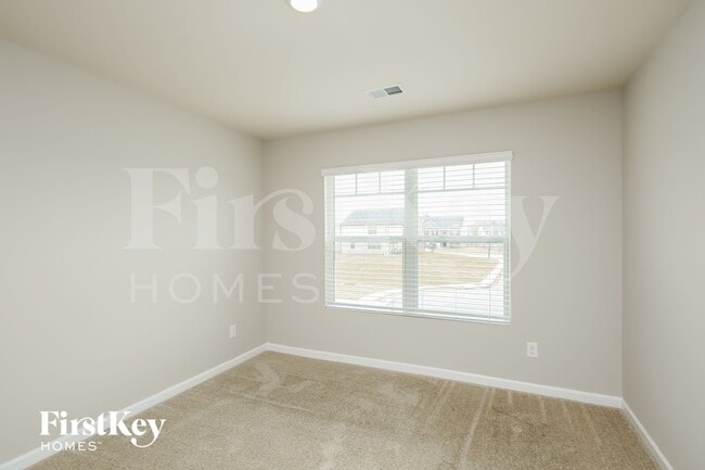 Building Photo - 917 Harmonyview Dr