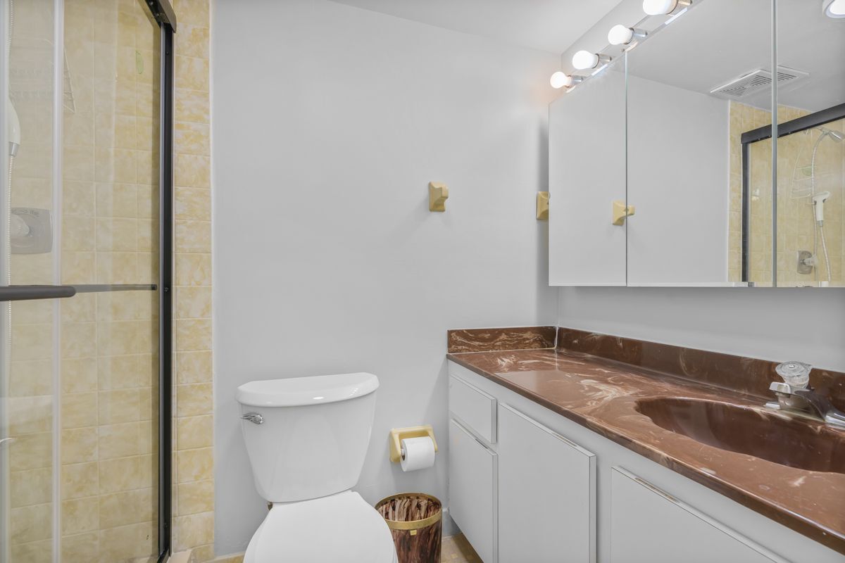 Building Photo - 4141 Collins Ave