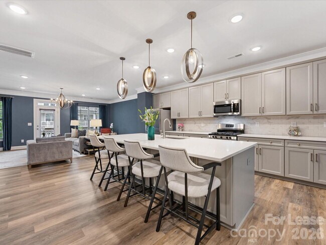 Building Photo - 2314 Creekmere Ln