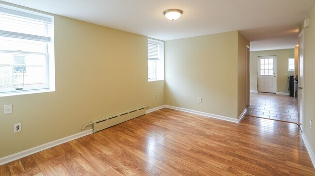 Building Photo - Passyunk Area great one bed with patio