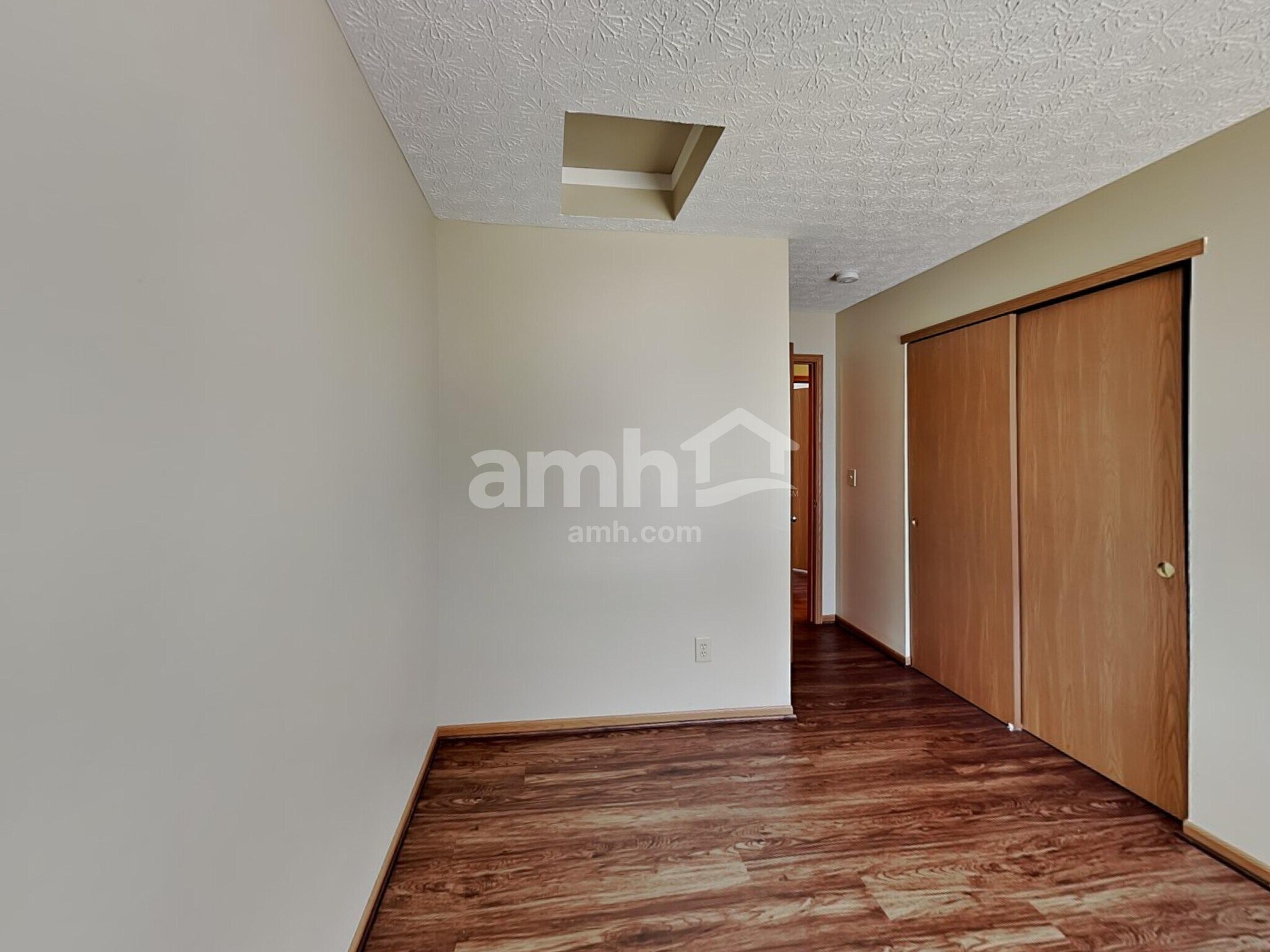 Building Photo - 344 Pataskala Ridge Dr SW