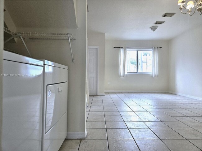 Building Photo - 130 SW 109th Ave