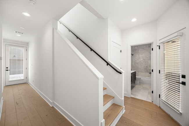 Building Photo - 1312 Heslep St