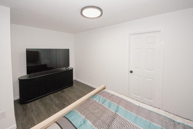 Building Photo - 6157 Orville Dr
