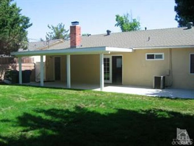 Building Photo - Stunning West Hills Single Family Home