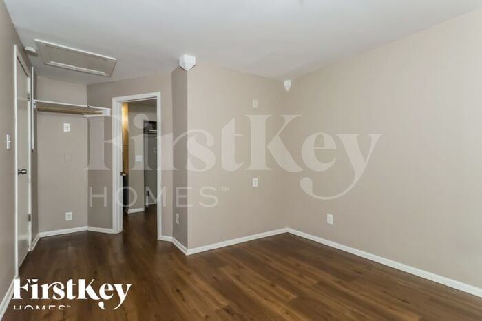 Building Photo - 4125 Woodsville Dr