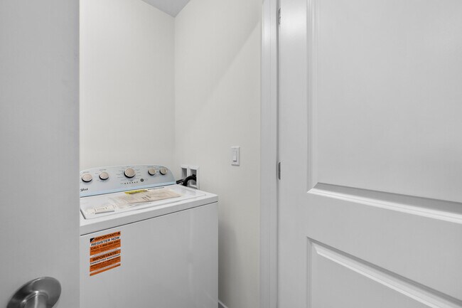 Building Photo - 4849 Lismore Ln