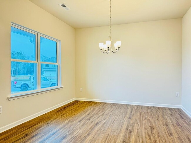 Building Photo - 4 Bedroom Single Family Detached for Rent
