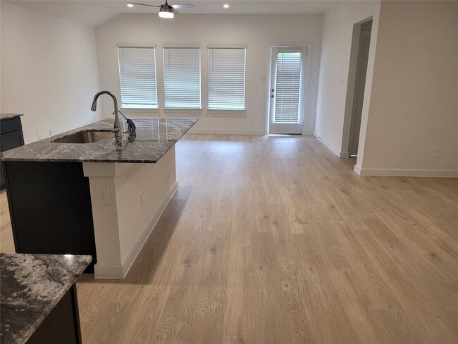 Building Photo - 4951 Pne Hvn Ln