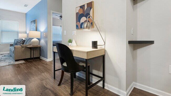 Building Photo - 915 Brentmoor Dr