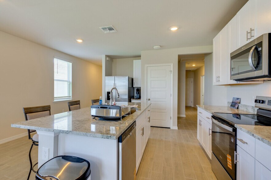 Building Photo - 44488 Diamond Trl