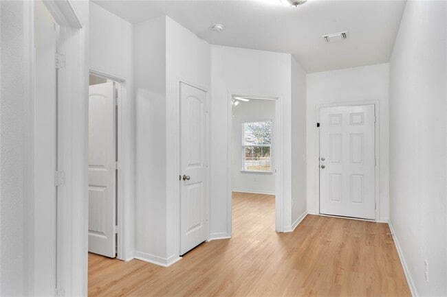 Building Photo - 1407 Brashear Ct