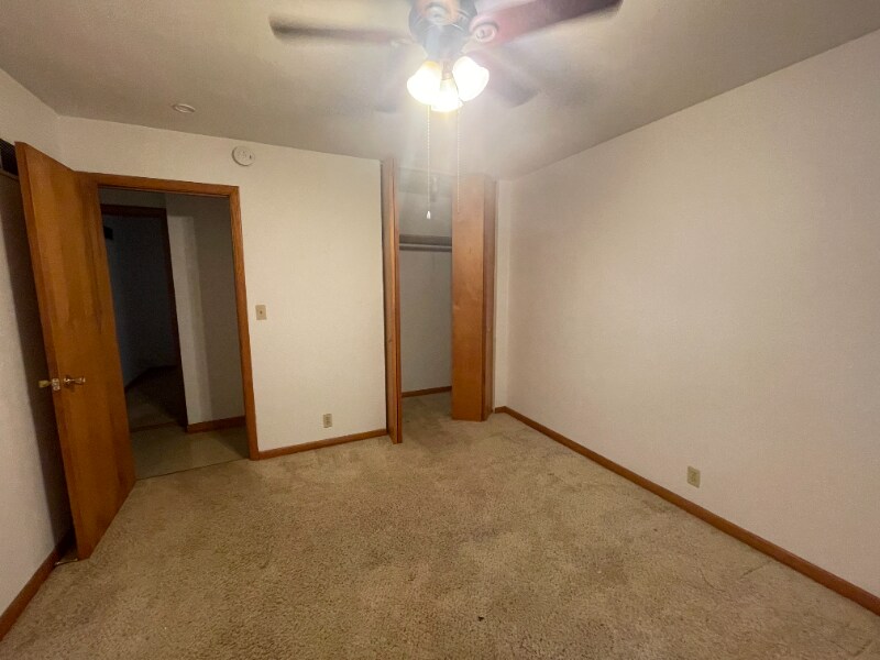 Building Photo - 1302 E Mumford Dr