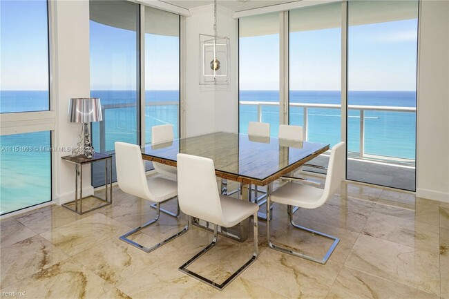 Building Photo - 3 br, 2.5 bath Condo - 6365 Collins Ave Di...