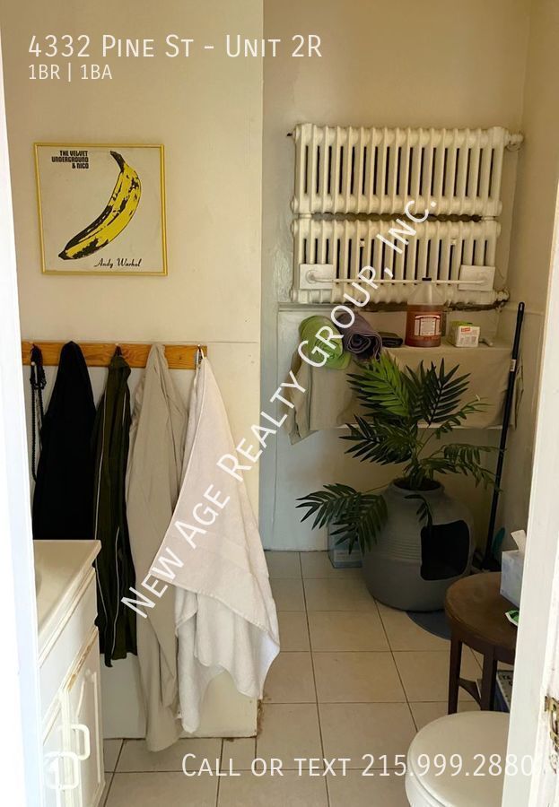 Building Photo - 1 bedroom, 1 bathroom apartment located ne...